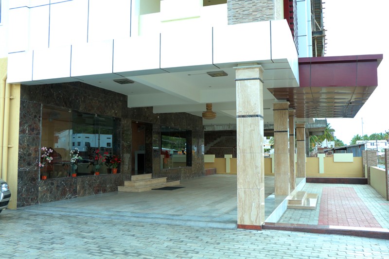 Sri Ram Inn - Entrance